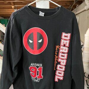 Deadpool Sweater (L) & Sweatpants (M) Set – Marvel Fans Must-Have! 🔴⚫️